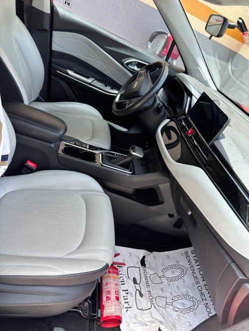 JAC Js4 2023 Luxe