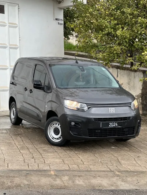 Fiat Doblo 2024 Italien