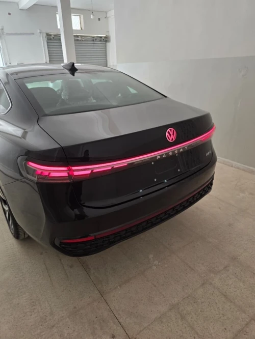 Volkswagen Passat 2025 Pro