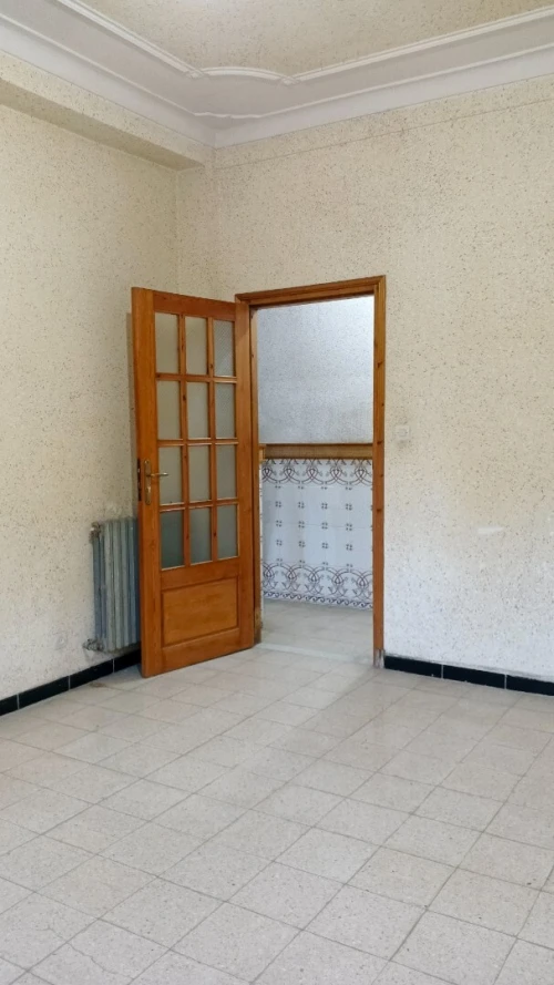 Cherche location bien immobilier Alger Dar el beida