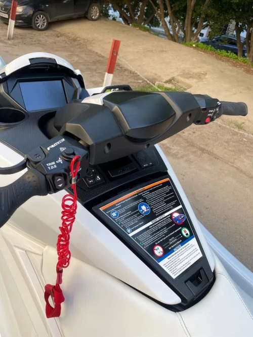 Jet ski