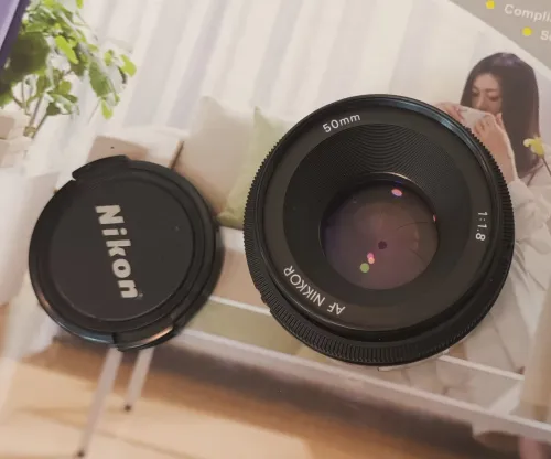 Objectif nikon 50mm 1.1.8