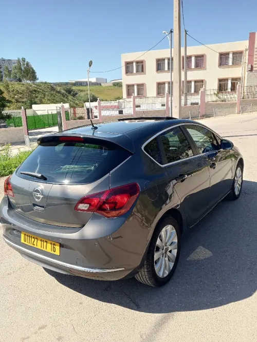 Opel Astra 2017 COSMO