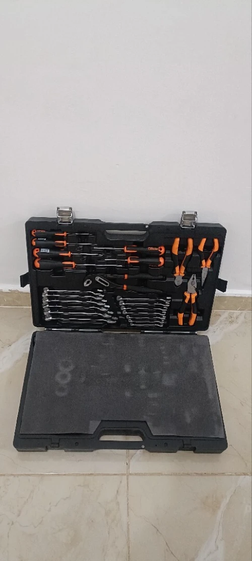 Valise des outils 