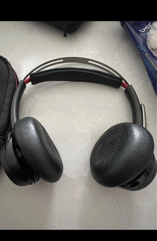 Casque plantronics voyager focus UC