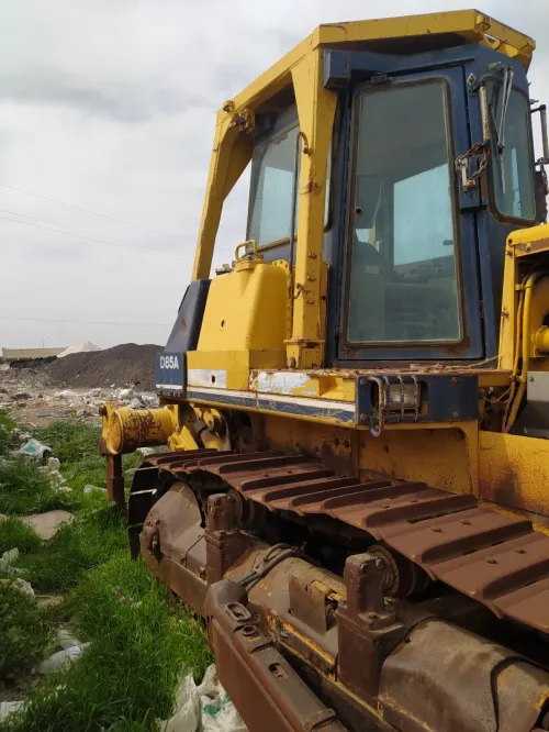 Komatsu D85 2000