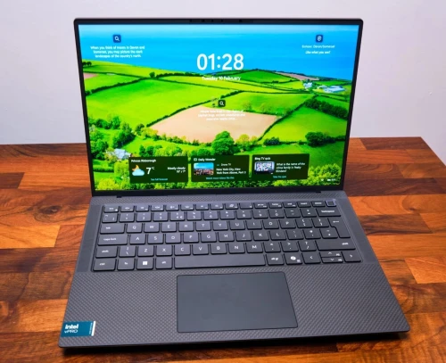 (vendu) Dell Precision 5490 Ultra 7-165H VPRO 64GO RAM 512 GO SSDRTX A2000 ADA