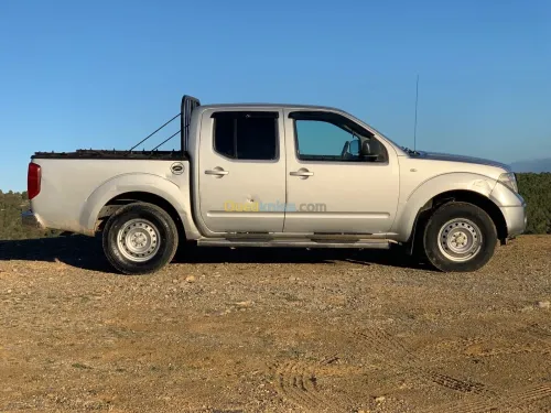 Nissan Navara 2012 La base clime
