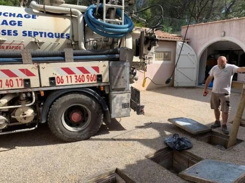 Camion vidange debouchage 