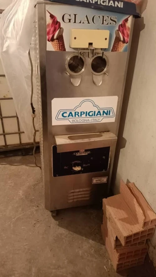 Machina ta3 la creme CarpiGiani