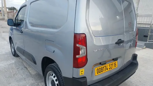 Peugeot Partner 2021 K9