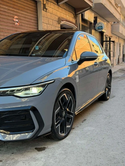Volkswagen Golf 8 2025 R-Line