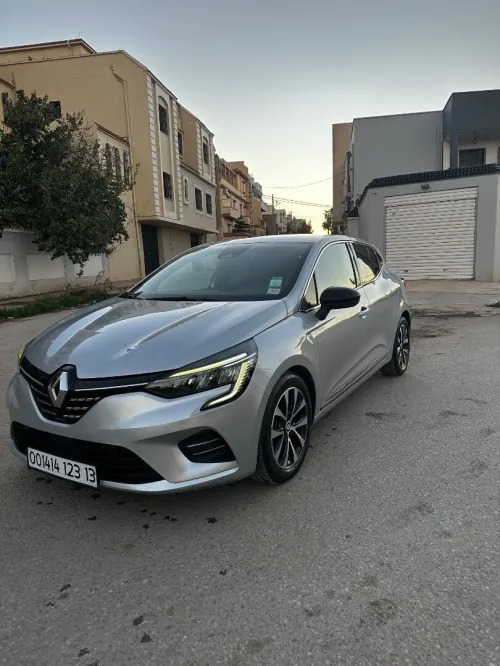 Renault Clio 5  2023 Intense