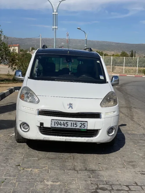 Peugeot Partner 2015 Fennec