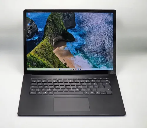 كمبيوتر laptop