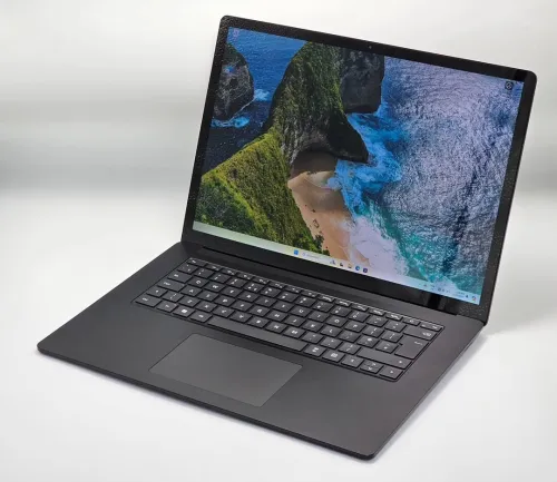 كمبيوتر laptop