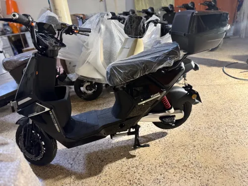 NIU scooter électrique Kosci 2025