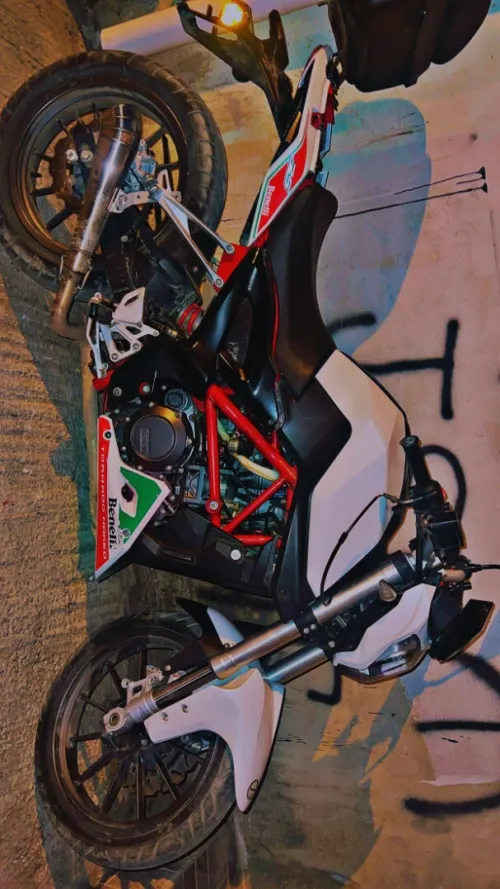 Benelli TnT 25 tornado Naked bike Tnt 25 Tornado Naked bike 