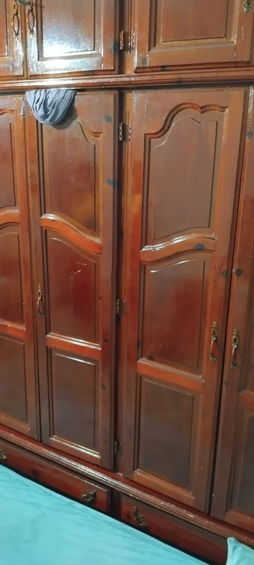 Vente de garde robe en bois