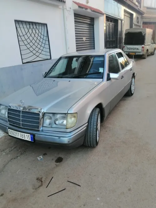 Mercedes Class d 1988 