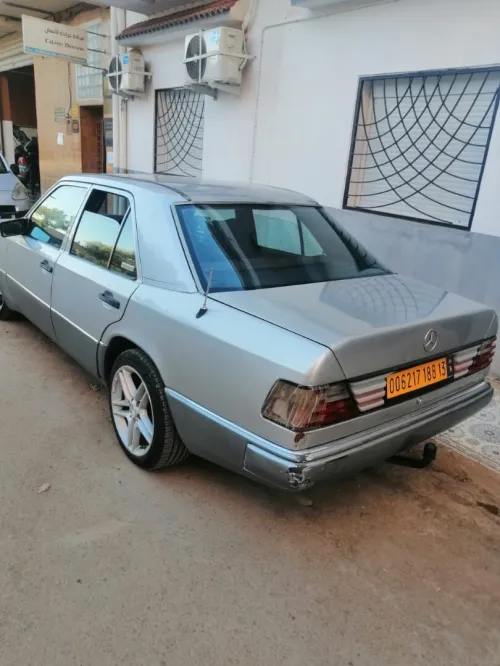 Mercedes Class d 1988 