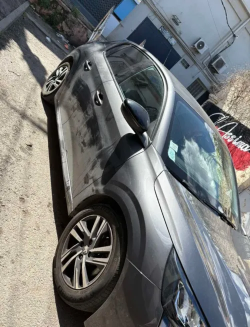 Peugeot 208 2023 208