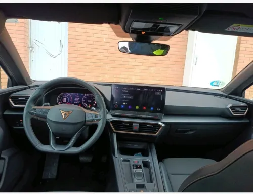 Cupra  Leon 2024 