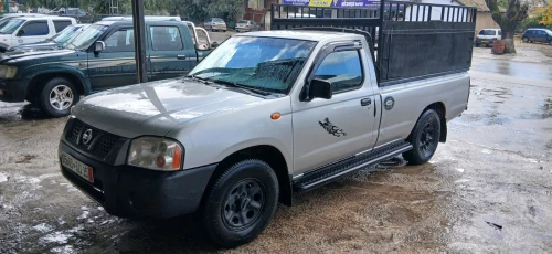 Nissan Pickup 2011 Pickup