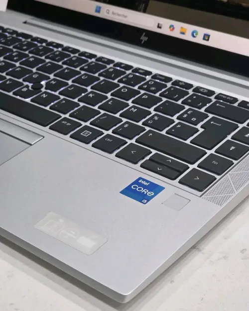 Hp elitebook G8 i5 11generation 16/256