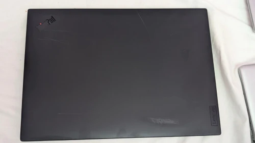 ThinkPad P1 Gen 5 i7-12800H  32Go DDR5  512Go NVMe  16" 300 nits  3-4h batterie