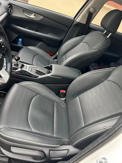 Kia K3 2025 La tout option