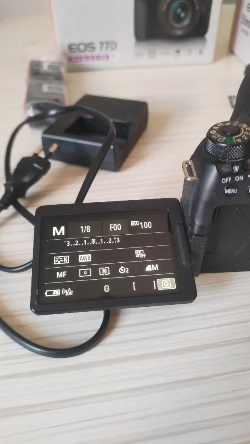 canon 77d