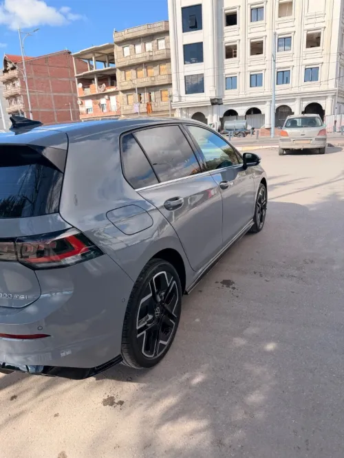 Volkswagen Golf 8 2025 Pro R-line