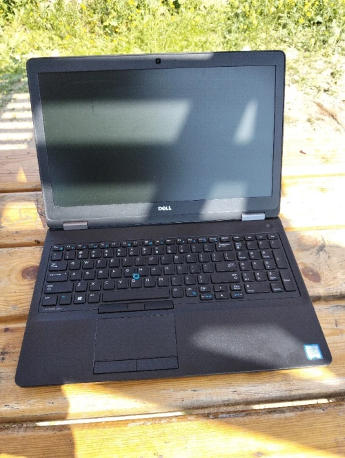DELL i7 6ème Gen SSD 256 Go 16Go RAM