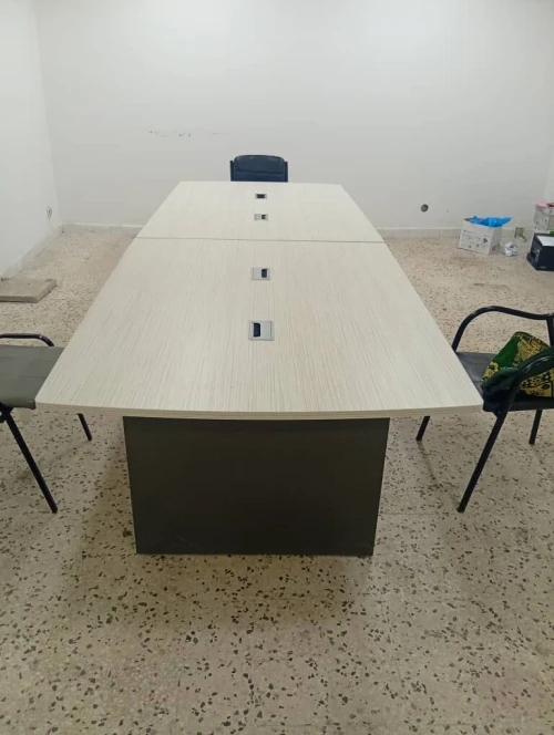Table de réunion /conférence /meeting