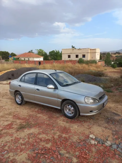 Kia Rio 2002 La toute