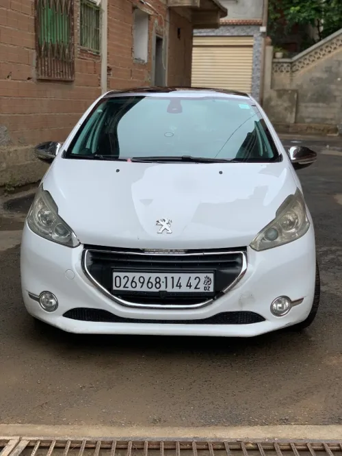 Peugeot 208 2014 Allure