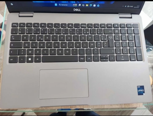 Dell Latitude 5540 , Intel Core  i5-1345U (vPro) , 16GB DDR4/DDR5 RAM, and a 512GB SSD