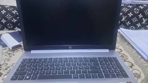 Laptop HP 250 G7