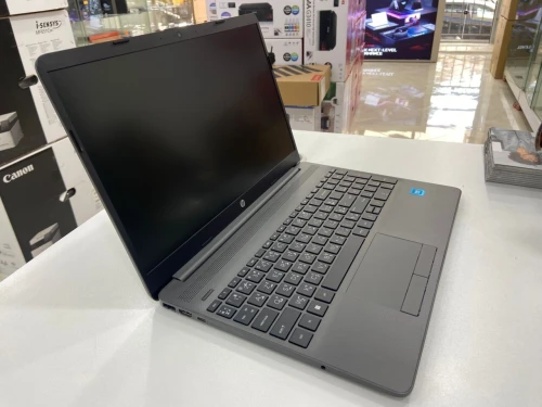 HP 250 G9  Celeron N4500 SSD 256 4GO