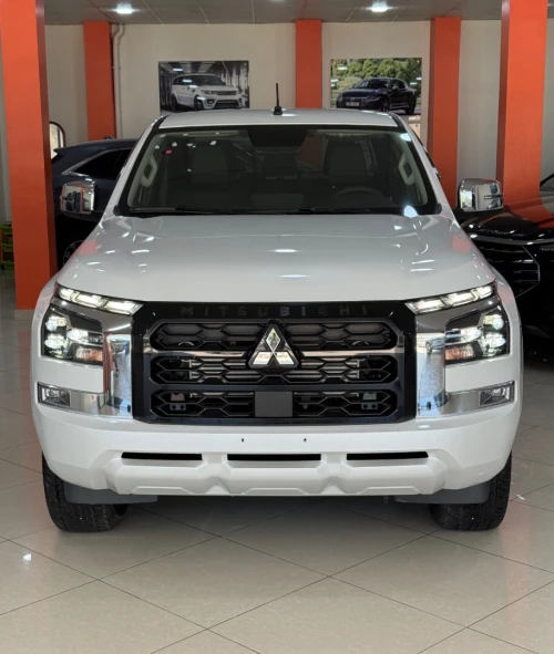 Mitsubishi L200 2025 Full options