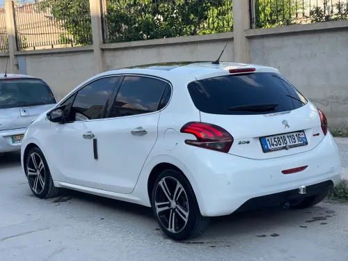 Peugeot 208 2019 Allure Facelift