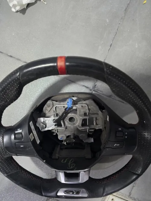 Volant 208 gtline 