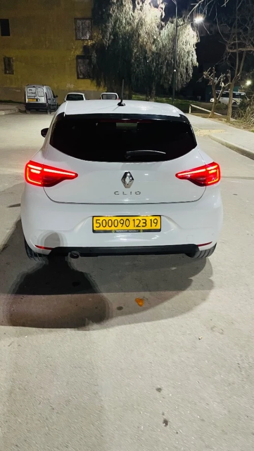 Renault Clio 5  2023 Evolution