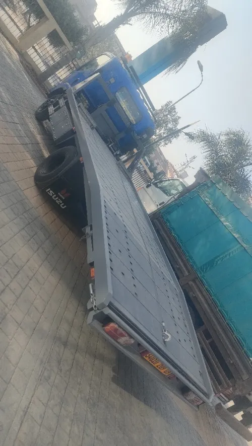 Isuzu NPR dépannage 2009