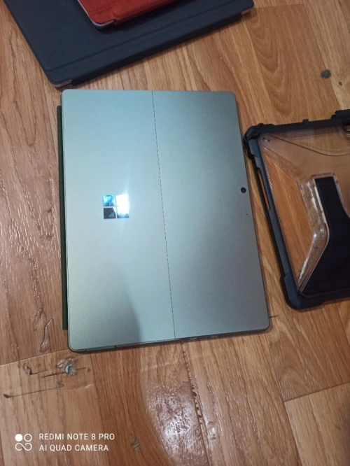 Surface pro 9 + stylet + antichoc