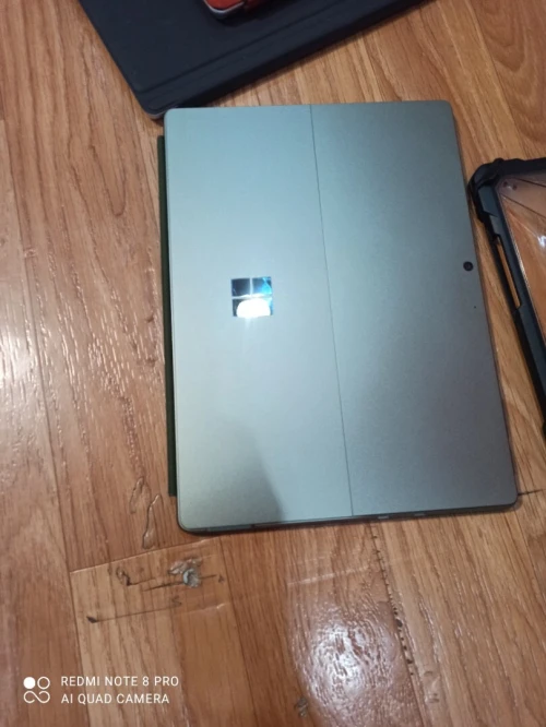 Surface pro 9 + stylet + antichoc