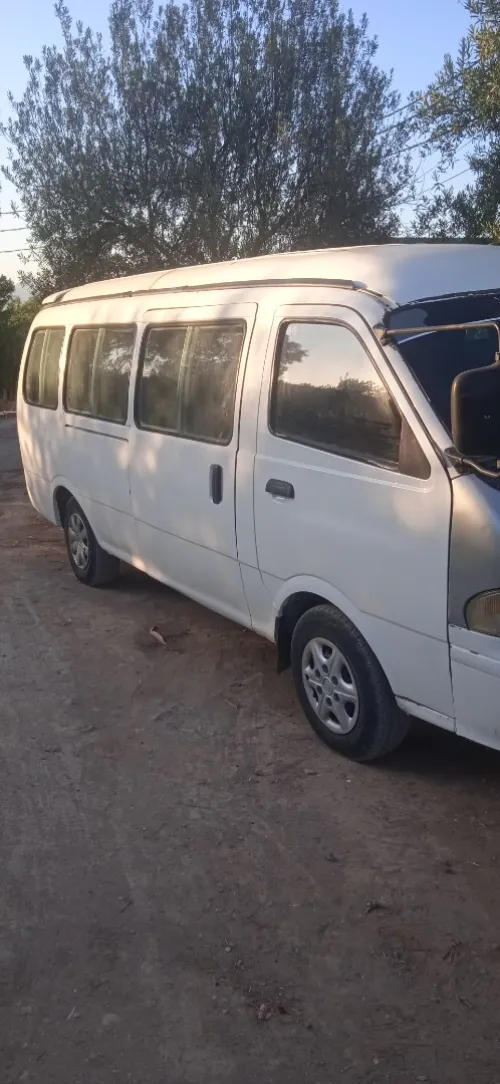 Kia Pregio 2004