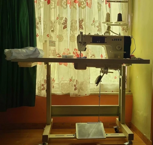 Machine a coudre industrielle 