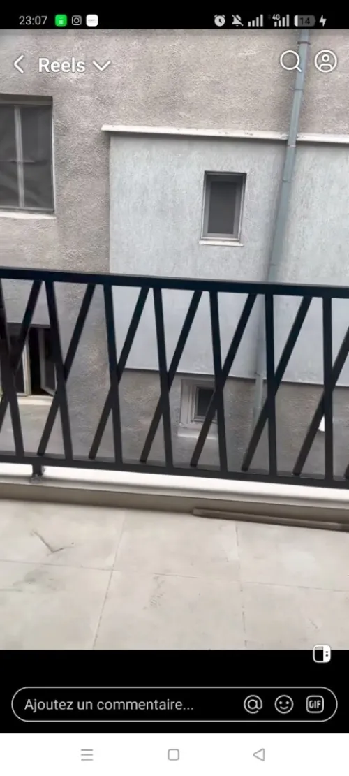 Clôture gazon synthétique